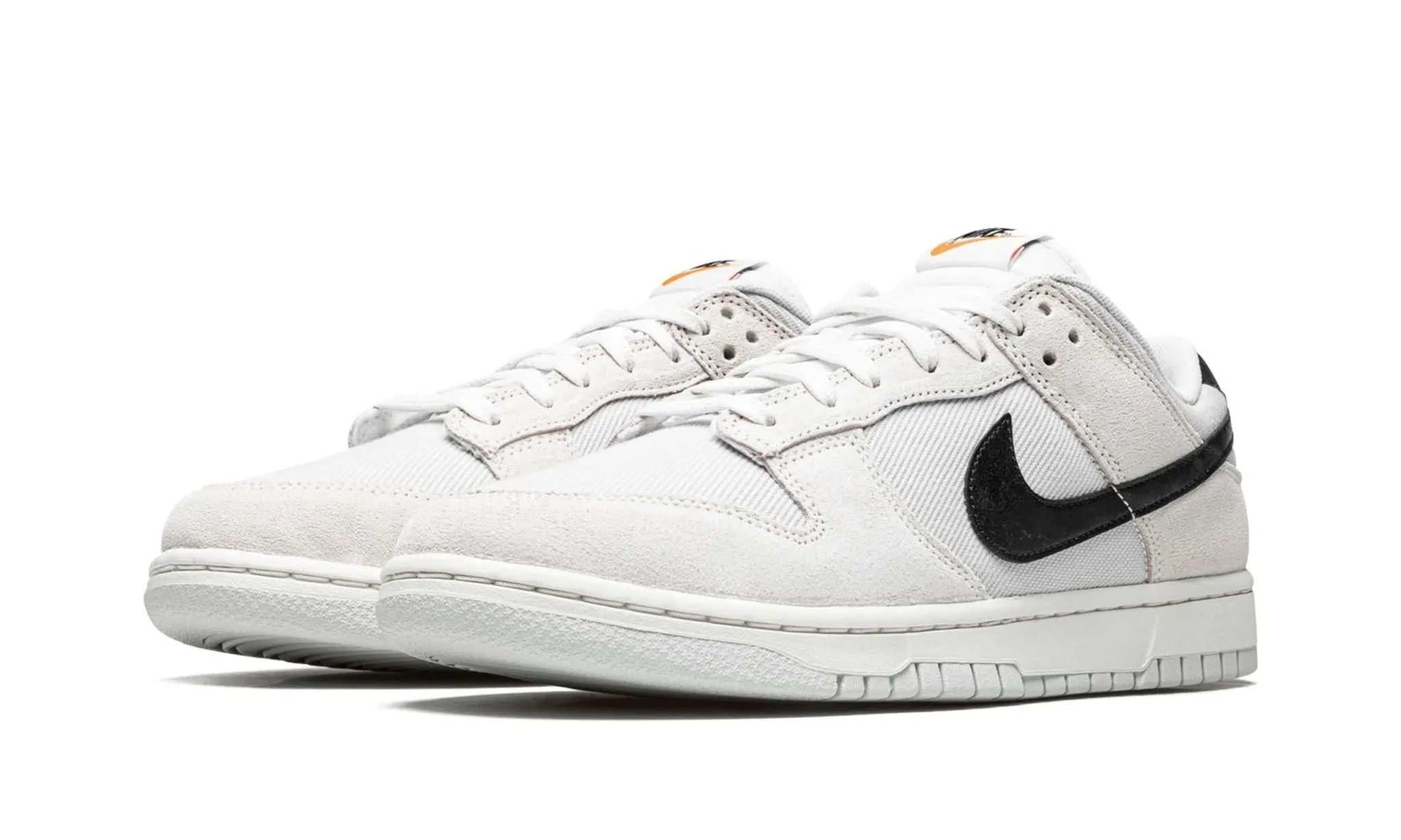 NIKE DUNK LOW CERTIFIED FRESH